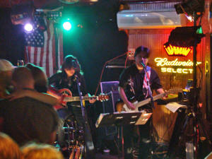 Oracle Band at Afterdeck in Pasadena Maryland - Thanksgiving Eve Party - Click for enlarged view