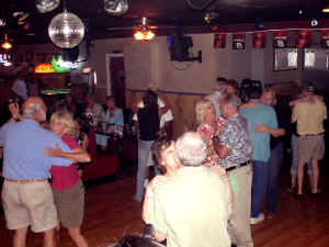 dance-floor-10.jpg (130700 bytes)