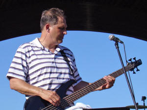 Oracle Band at Laurel Independence Day 2013 celebration