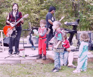 Oracle performs for City of Laurel Riverfest celebration - We have fans of ALL ages!!!