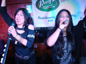 Oracle Band at Perry's Restaurant in Odenton Maryland