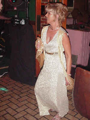 joanne_sexiest_costume.jpg (91765 bytes)