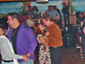 Friday night at Perry's Restaurant with Oracle Band - Click for enlarged view