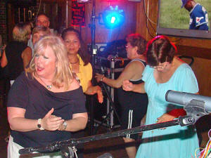 Oracle Band perfoms at Perry's Restaurant / nightclub in Odenton Maryland