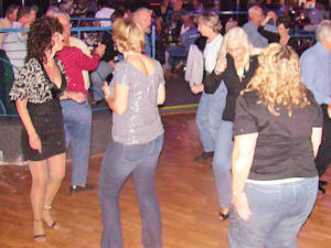 Saturday Night at Whispers in Glen Burnie Maryland. Click for enlarged view