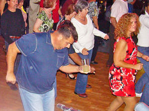 Saturday Night at Whispers in Glen Burnie Maryland. Click for enlarged view